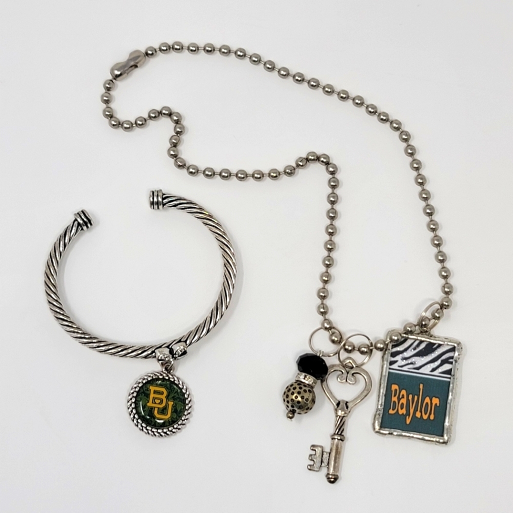 Baylor Bears Jewelry Womens Silver Charm Bracelet And Necklace College Football